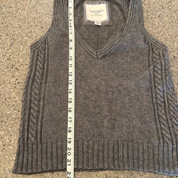 AMERICAN EAGLE Wool Blend Sweater Vest - Picture 8 of 8